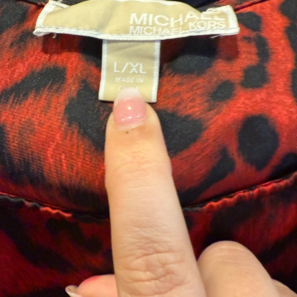 Beautiful Red and black Michael Kors Blouse - Picture 2 of 2